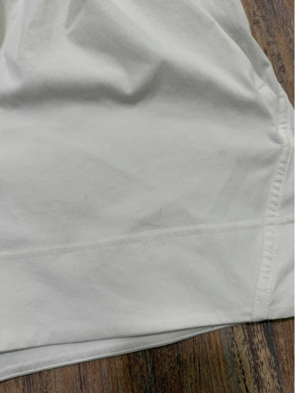 Lululemon cinchable waist high rise shorts 3.5 inch inseam XS - Picture 4 of 7